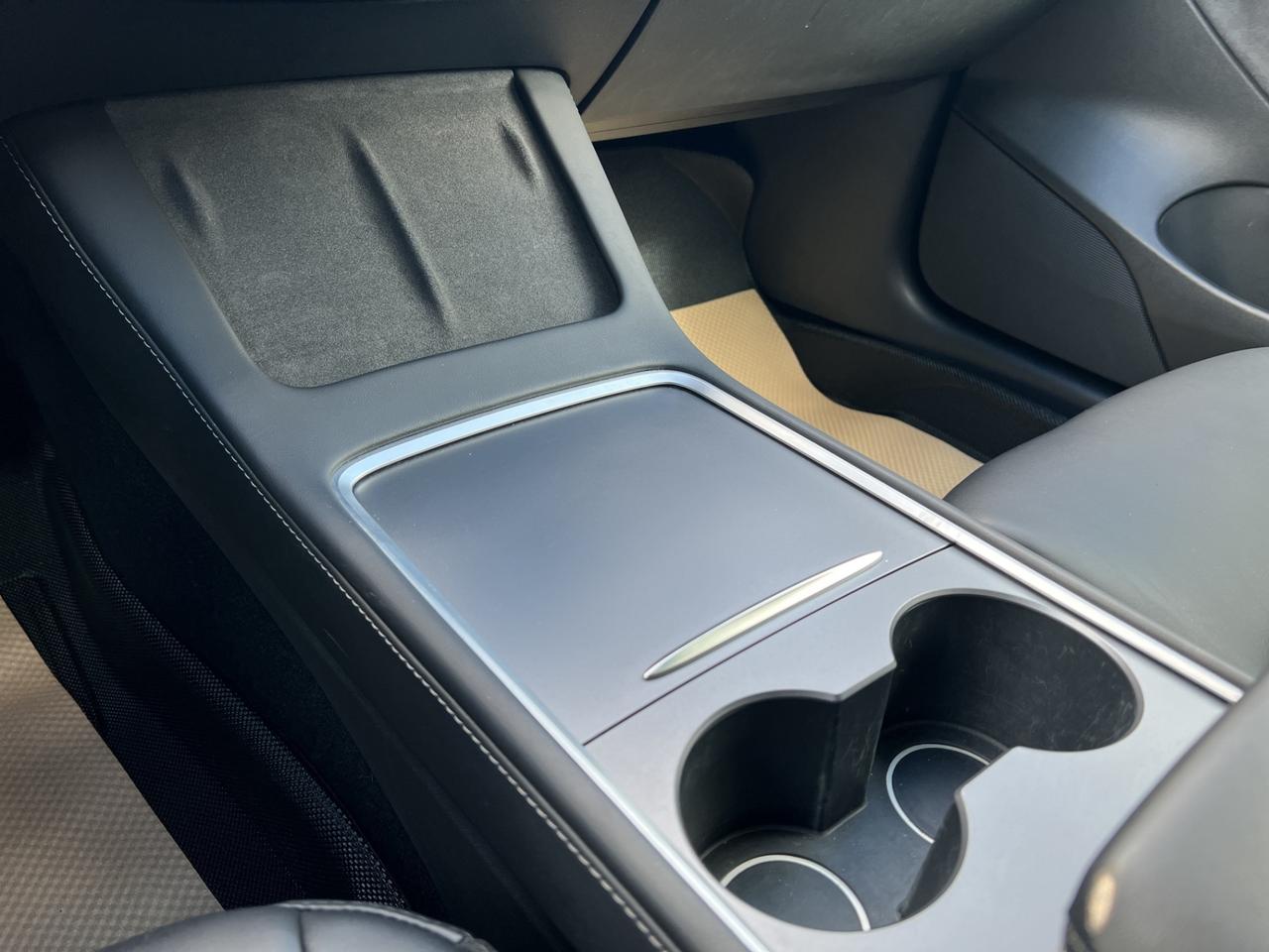 2022 Tesla Model 3 One Owner - Navigation System - Reverse Camera !! Photo