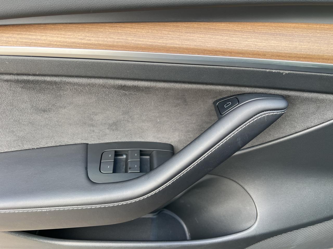 2022 Tesla Model 3 One Owner - Navigation System - Reverse Camera !! Photo