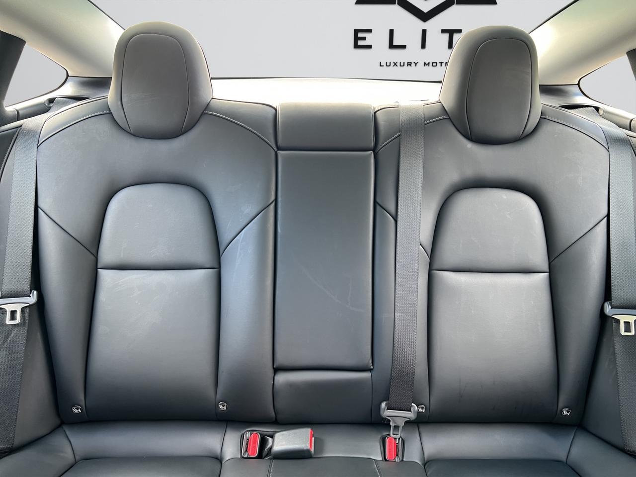 2022 Tesla Model 3 One Owner - Navigation System - Reverse Camera !! Photo