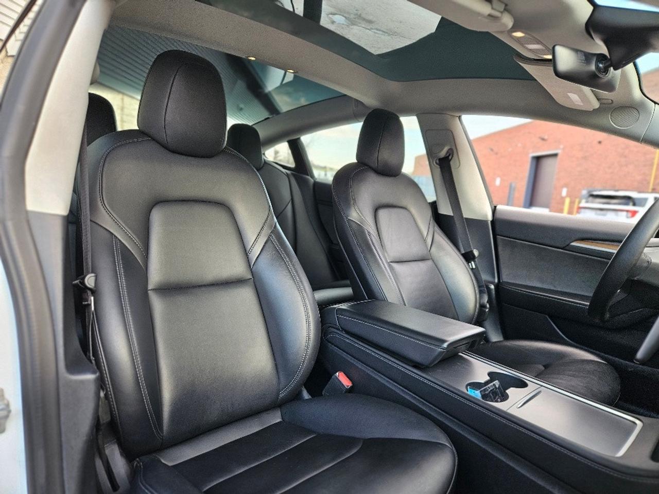 2022 Tesla Model 3 LONG RANGE AWD DUAL MOTOR-CERTIFIED Photo