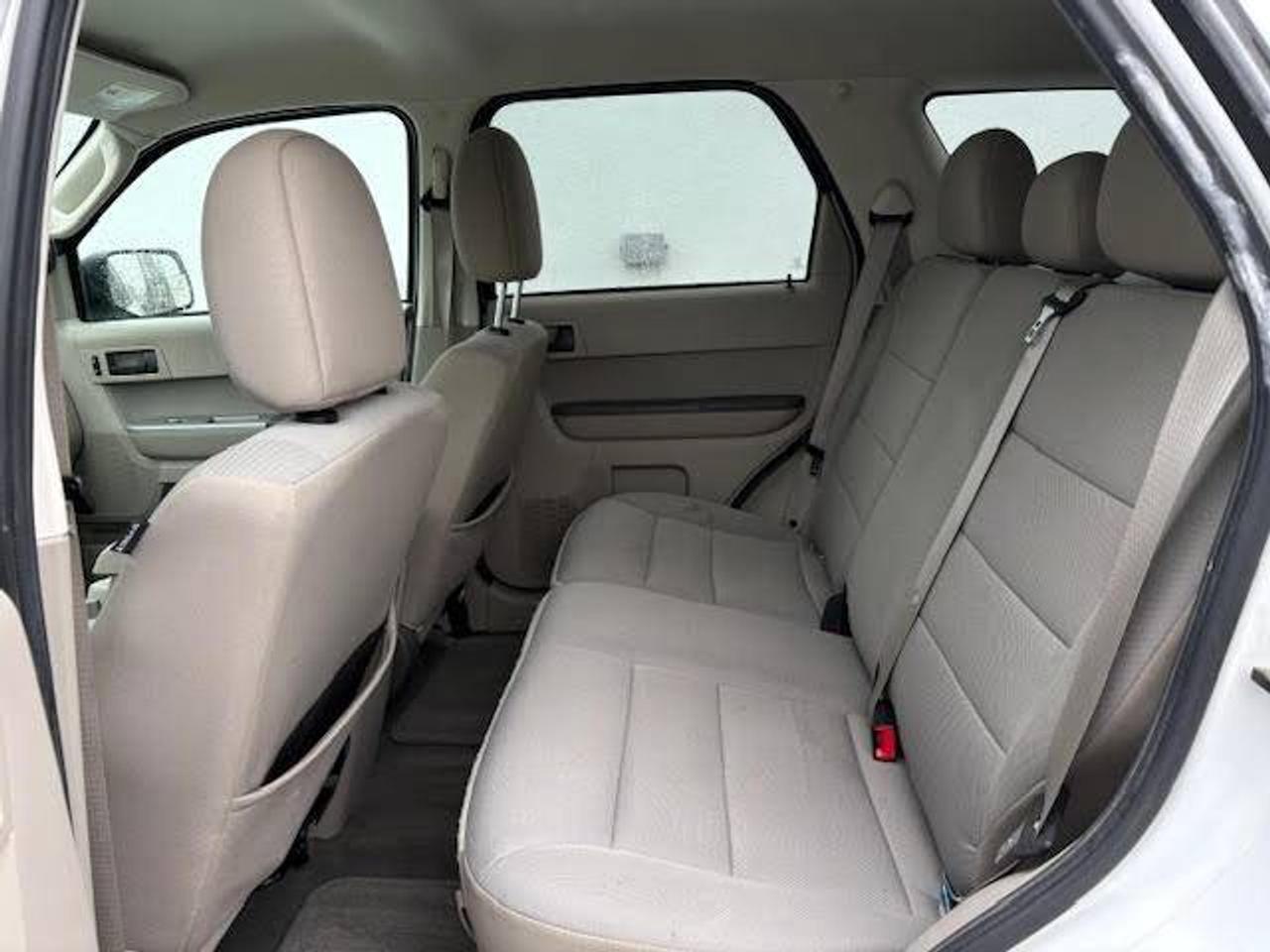 2012 Ford Escape XLT **ONLY 54,000KM-1 OWNER-2 SETS OF WHEELS-NEW TIRES** Photo