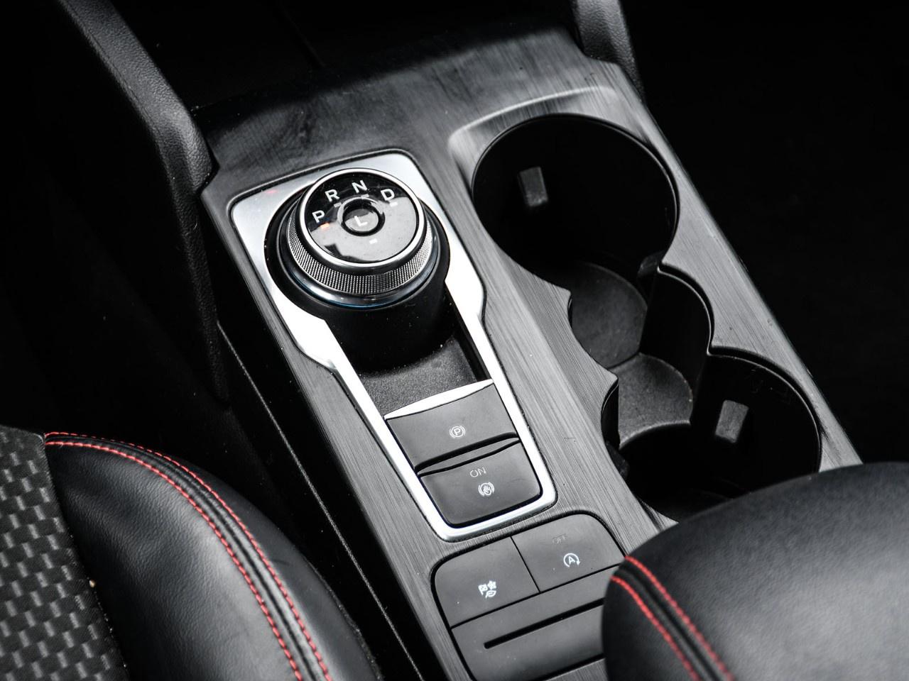 2023 Ford Escape ST-Line AWD Photo