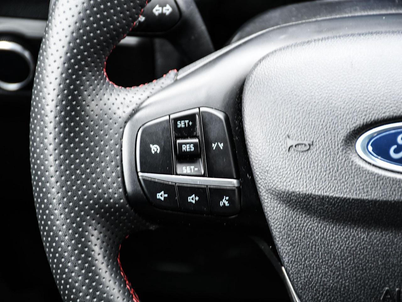 2023 Ford Escape ST-Line AWD Photo