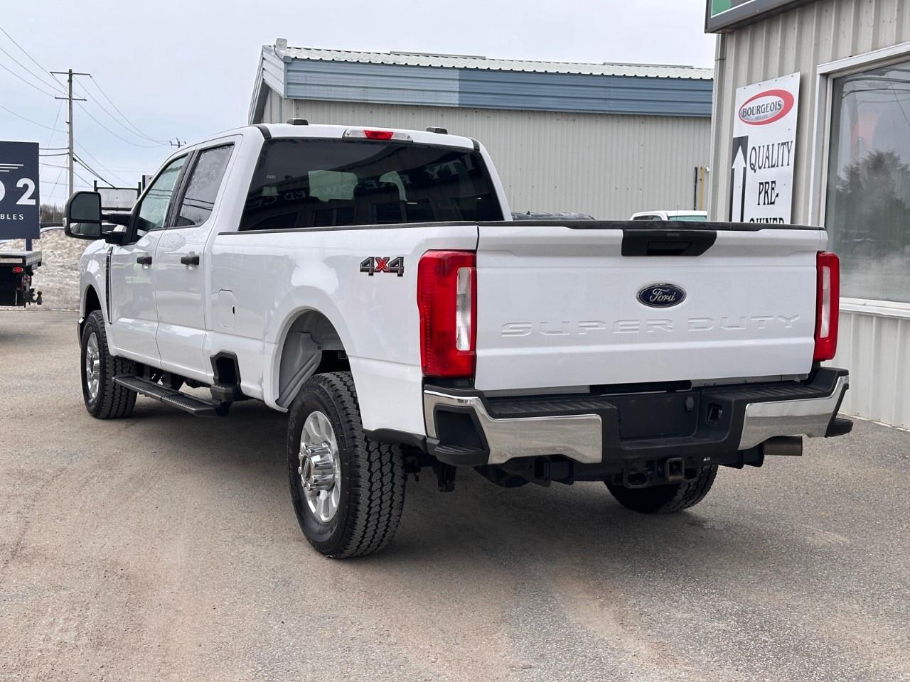 2024 Ford F-250 Super Duty SRW XLT 4WD CREW CAB 8' BOX Photo
