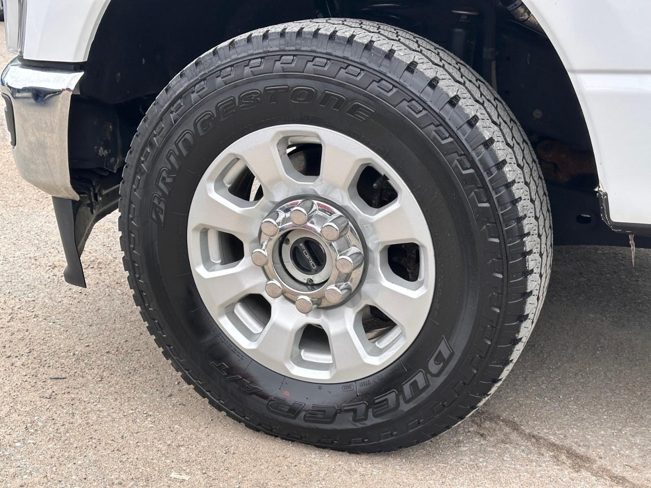 2024 Ford F-250 Super Duty SRW XLT 4WD CREW CAB 8' BOX Photo