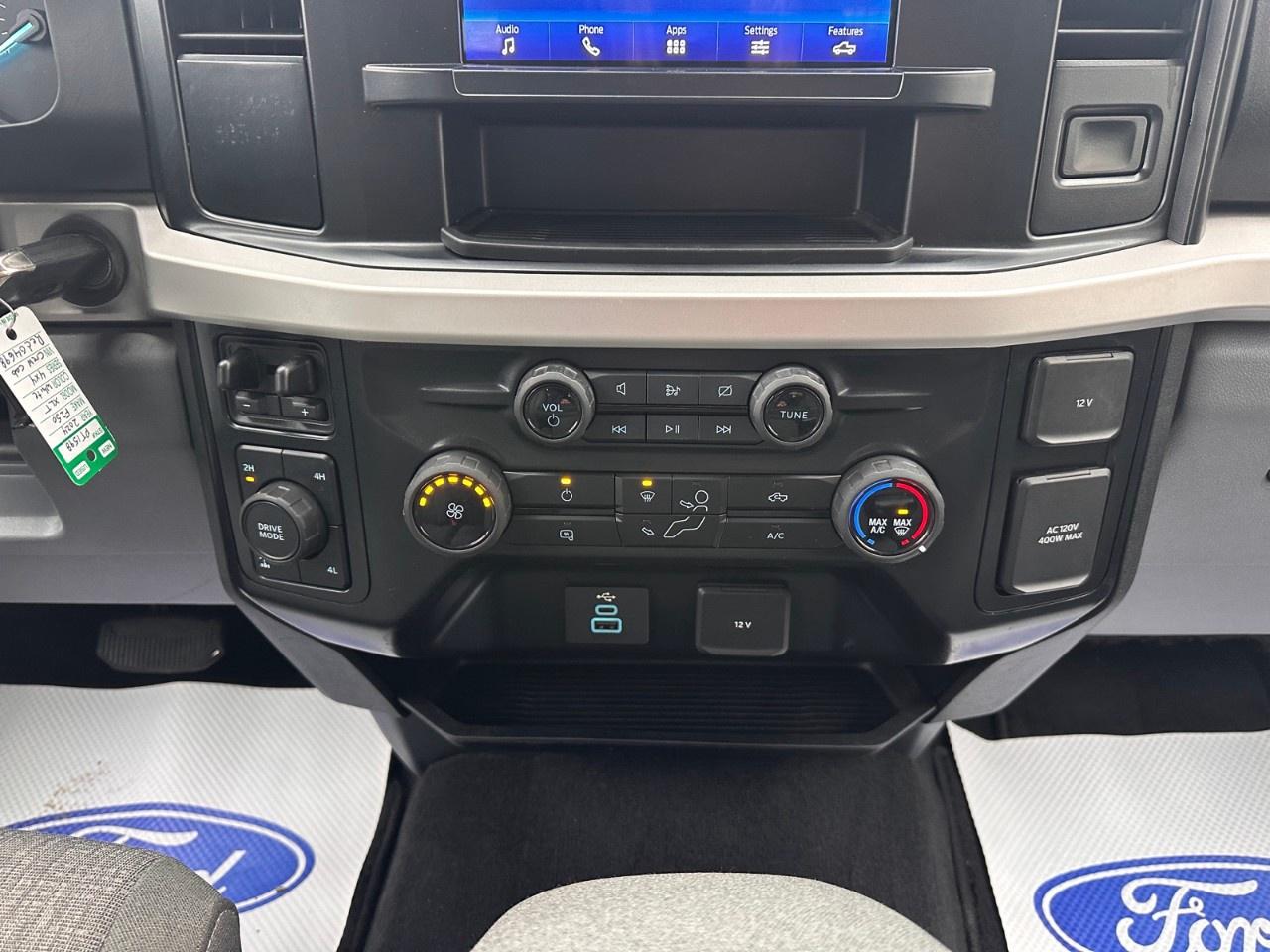 2024 Ford F-250 Super Duty SRW XLT 4WD CREW CAB 8' BOX Photo