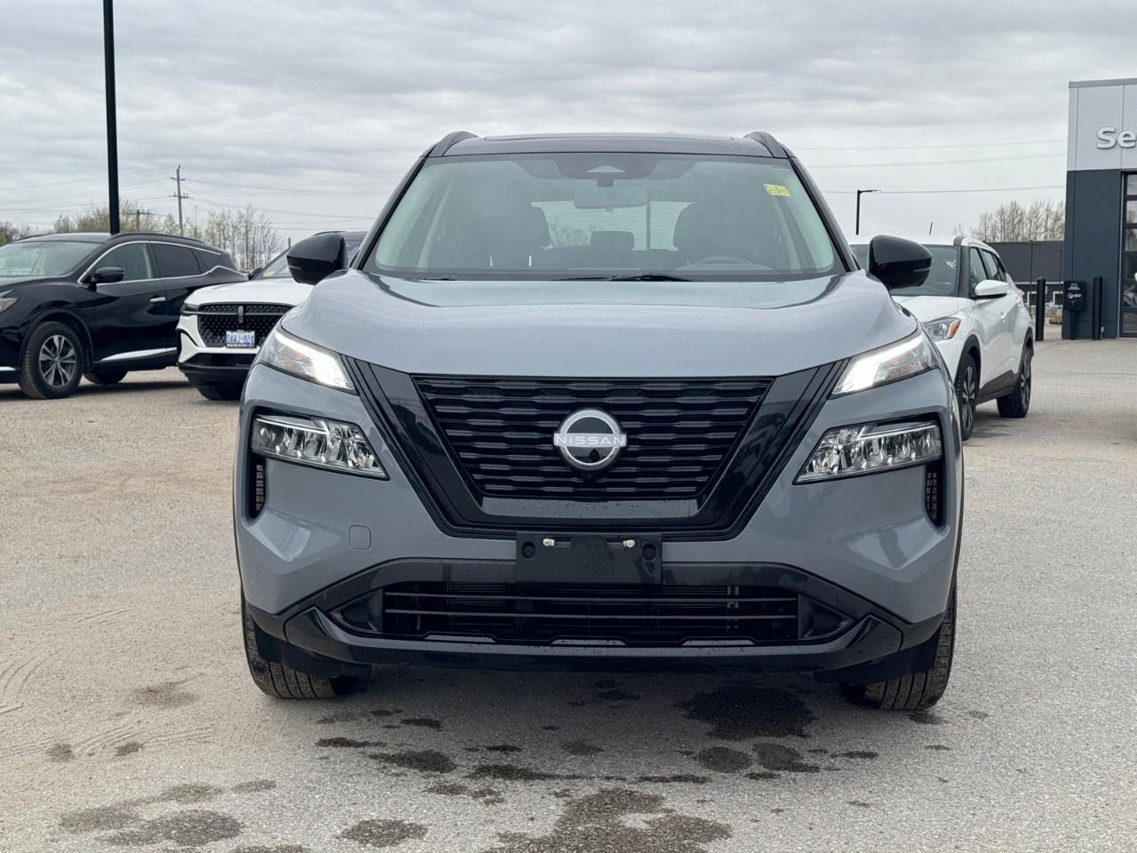 2023 Nissan Rogue Midnight Edition Photo