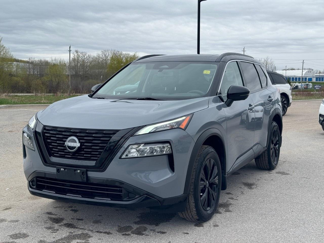 2023 Nissan Rogue Midnight Edition Photo