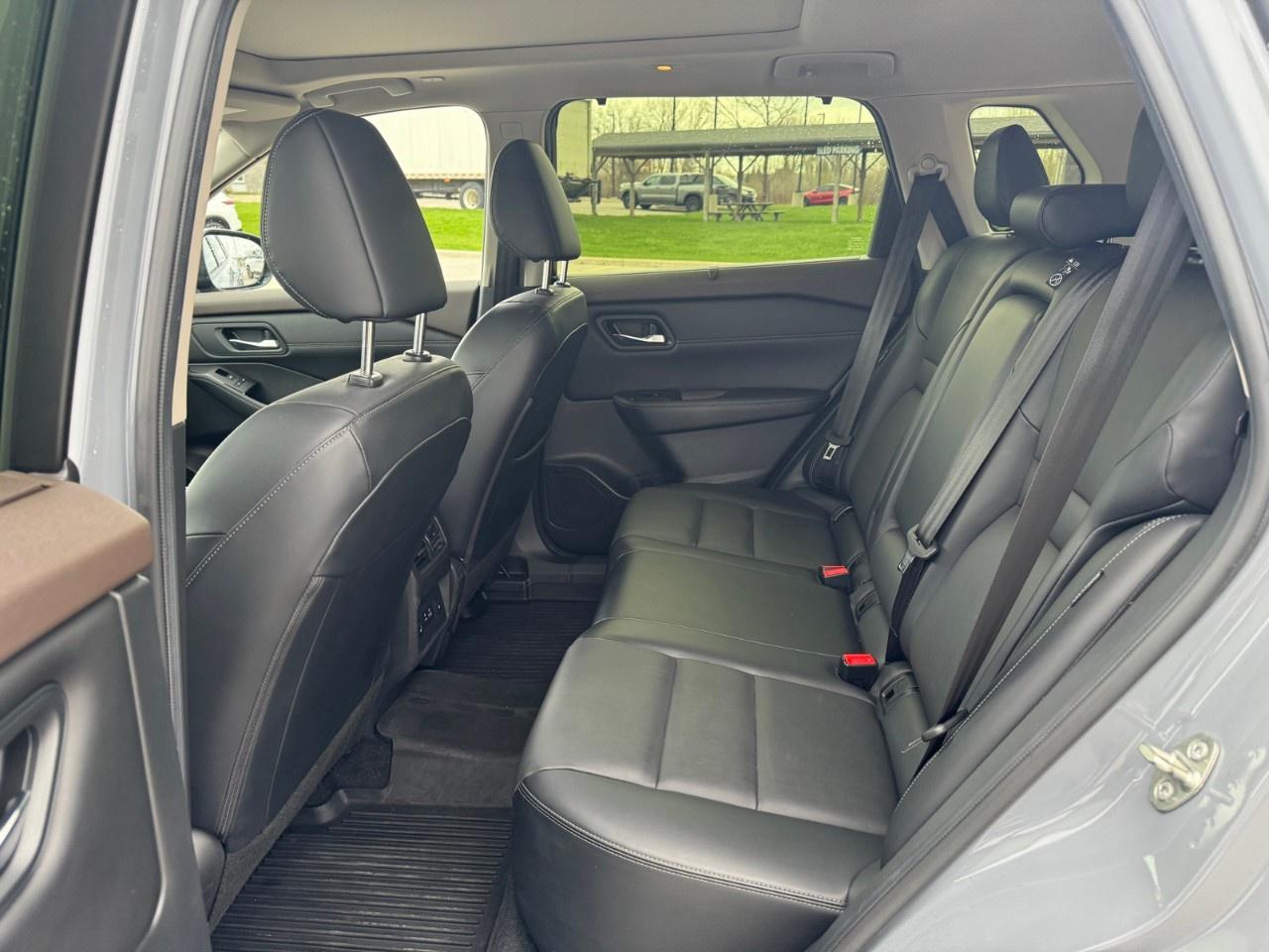 2023 Nissan Rogue Midnight Edition Photo