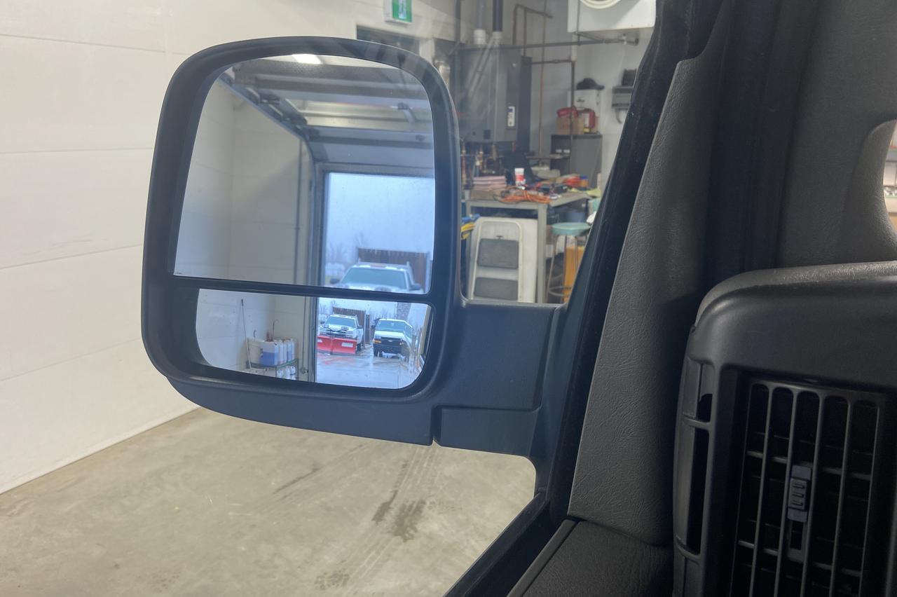 2022 Chevrolet Express Cargo Van BASE RWD 2500 155 Photo