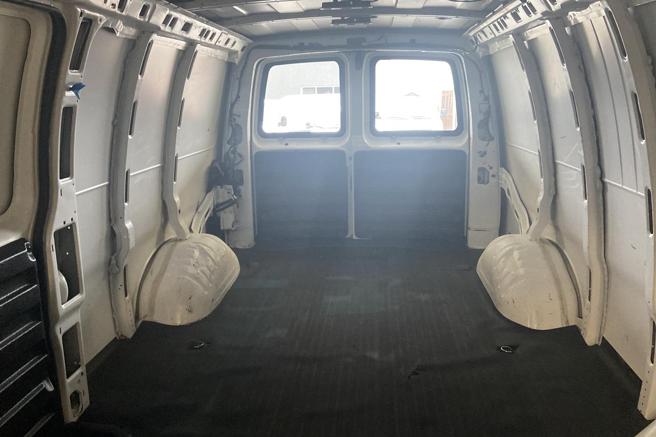 2022 Chevrolet Express Cargo Van BASE RWD 2500 155 Photo