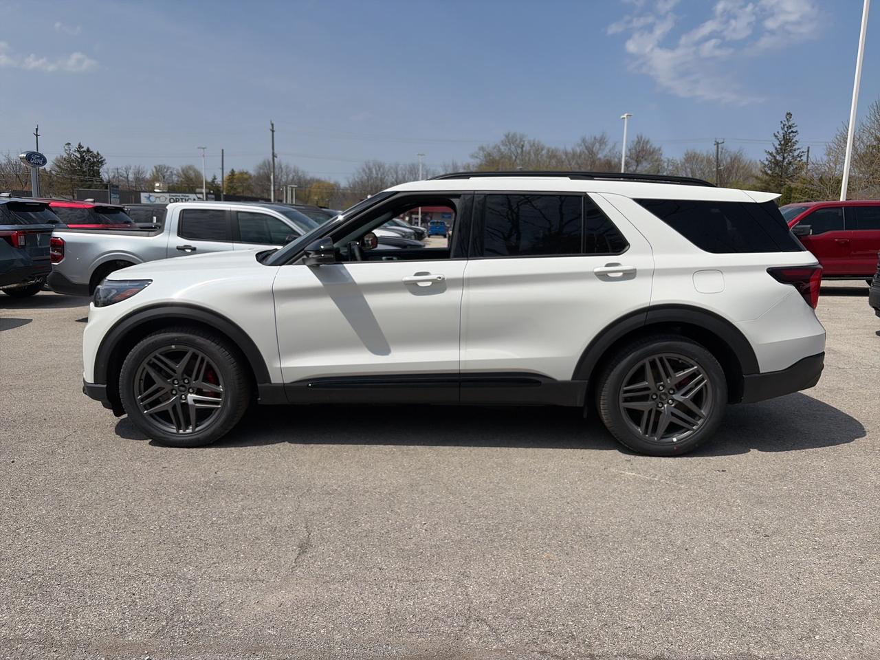 2026 Ford Explorer ST 4WD Photo