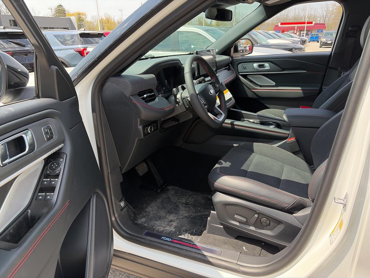 2026 Ford Explorer ST 4WD Photo