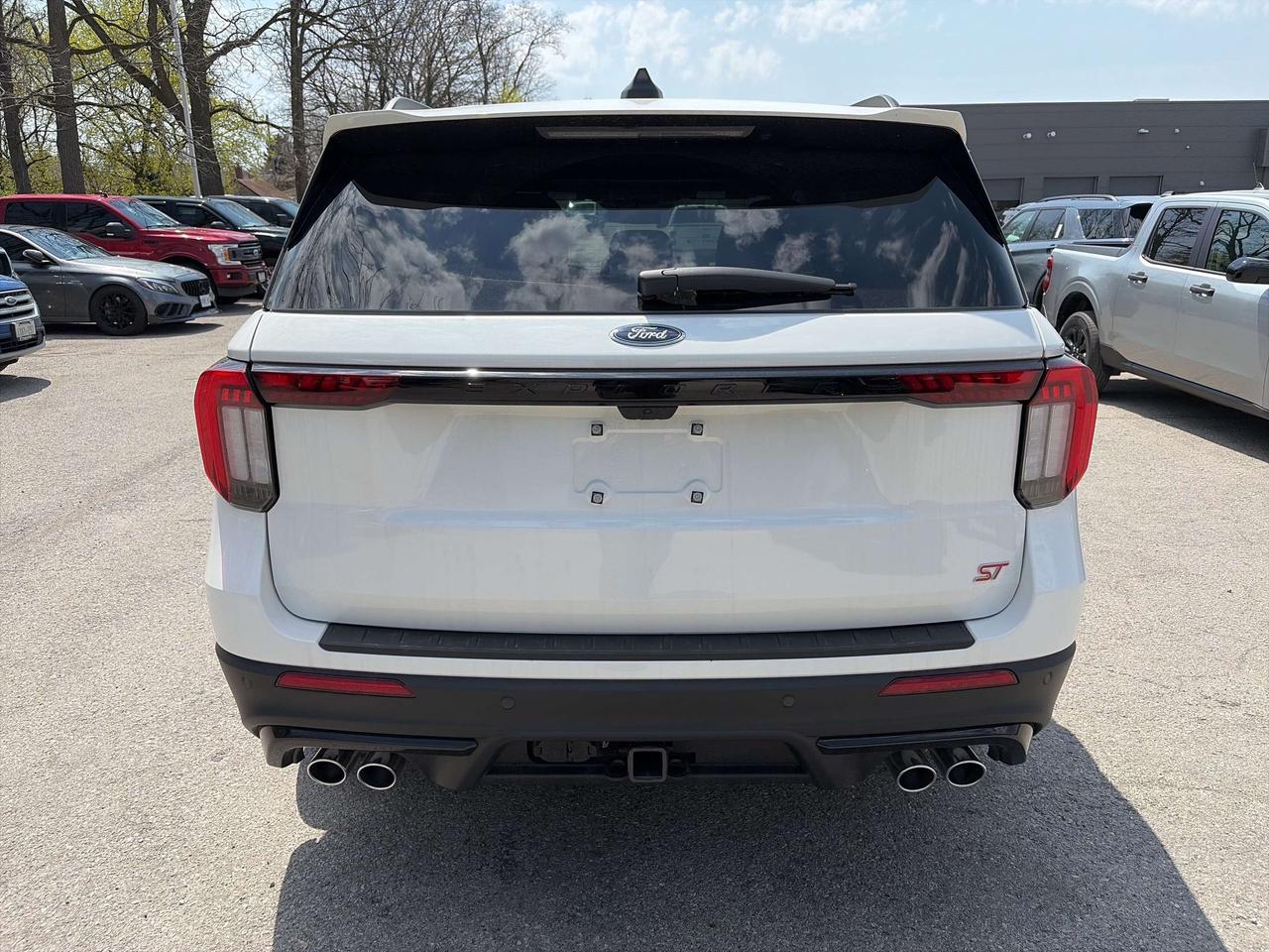 2026 Ford Explorer ST 4WD Photo3