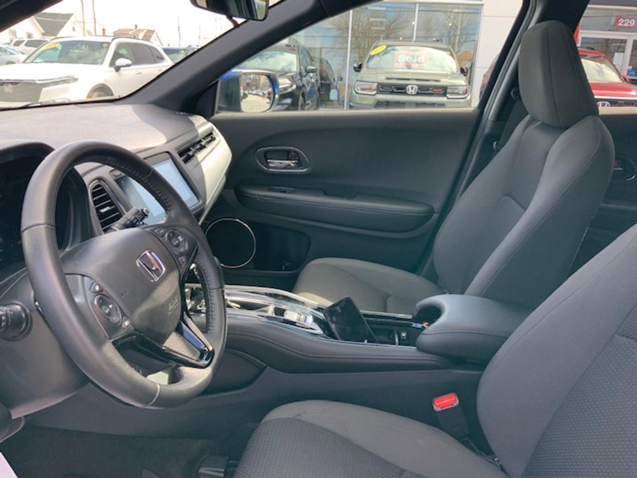 2020 Honda HR-V Sport Photo