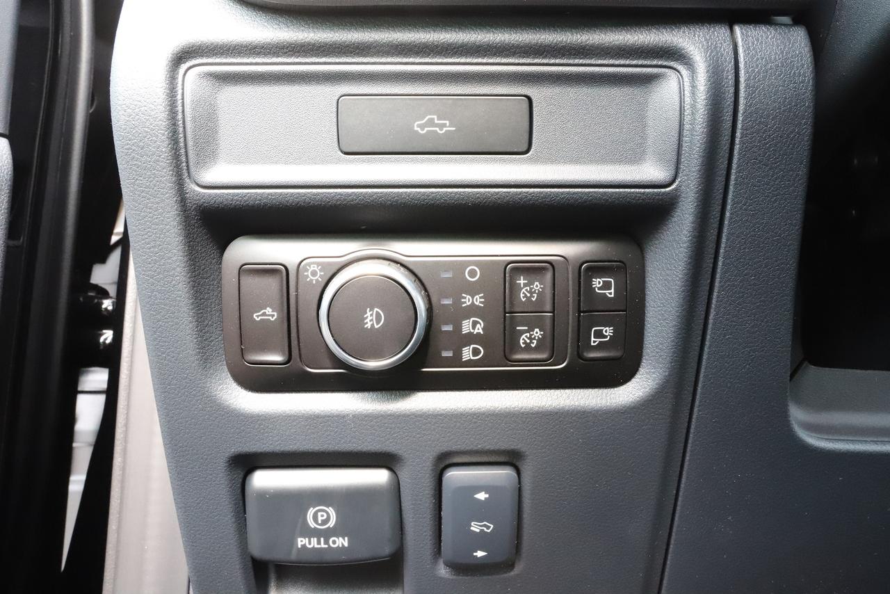 2026 Ford F-150 Lariat 4WD SuperCrew 5.5' Box Photo