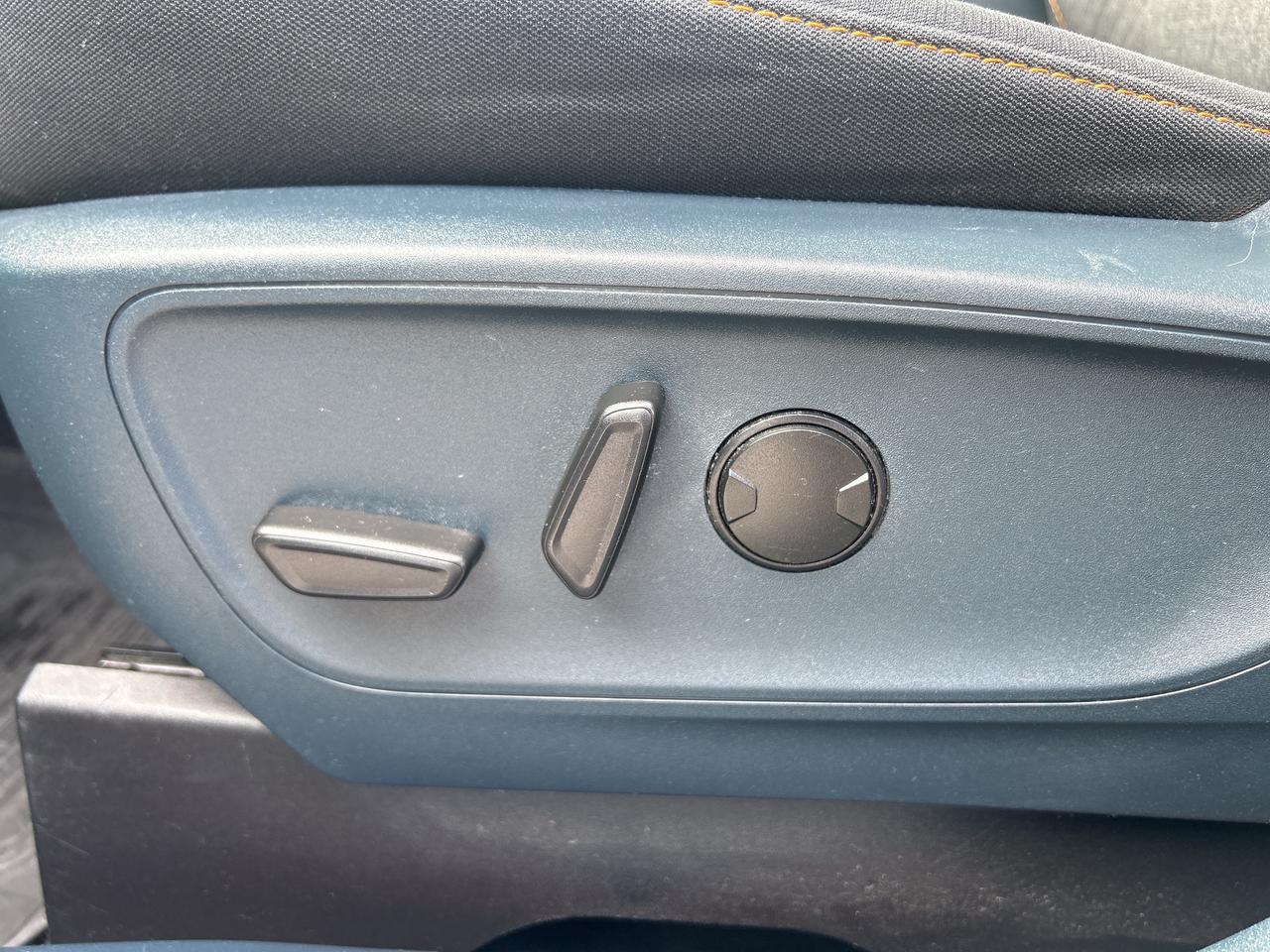 13728062