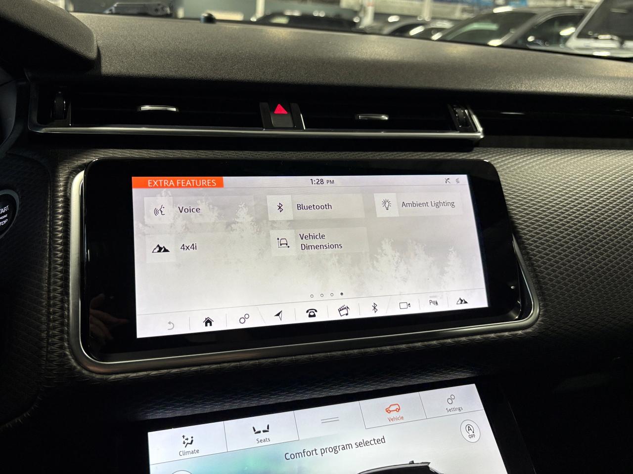 2018 Land Rover Range Rover Velar P380 SE R-Dynamic|AWD|NAV|HEADSUP|MERIDIANSURROUND Photo