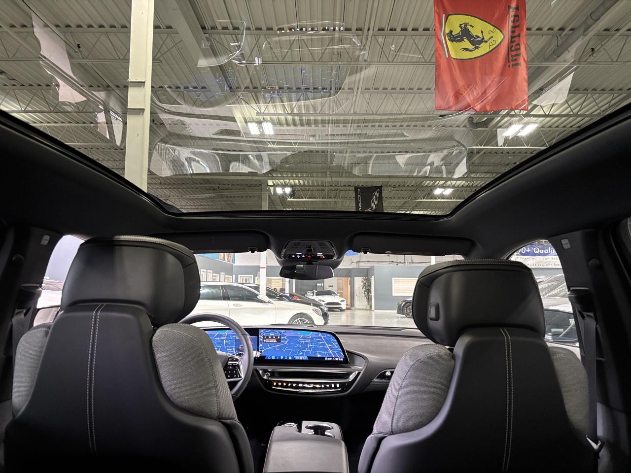 2024 Cadillac LYRIQ Tech|450E|1SA|RWD|CLUSTERNAV|EMERALDLAKE|PANOROOF| Photo