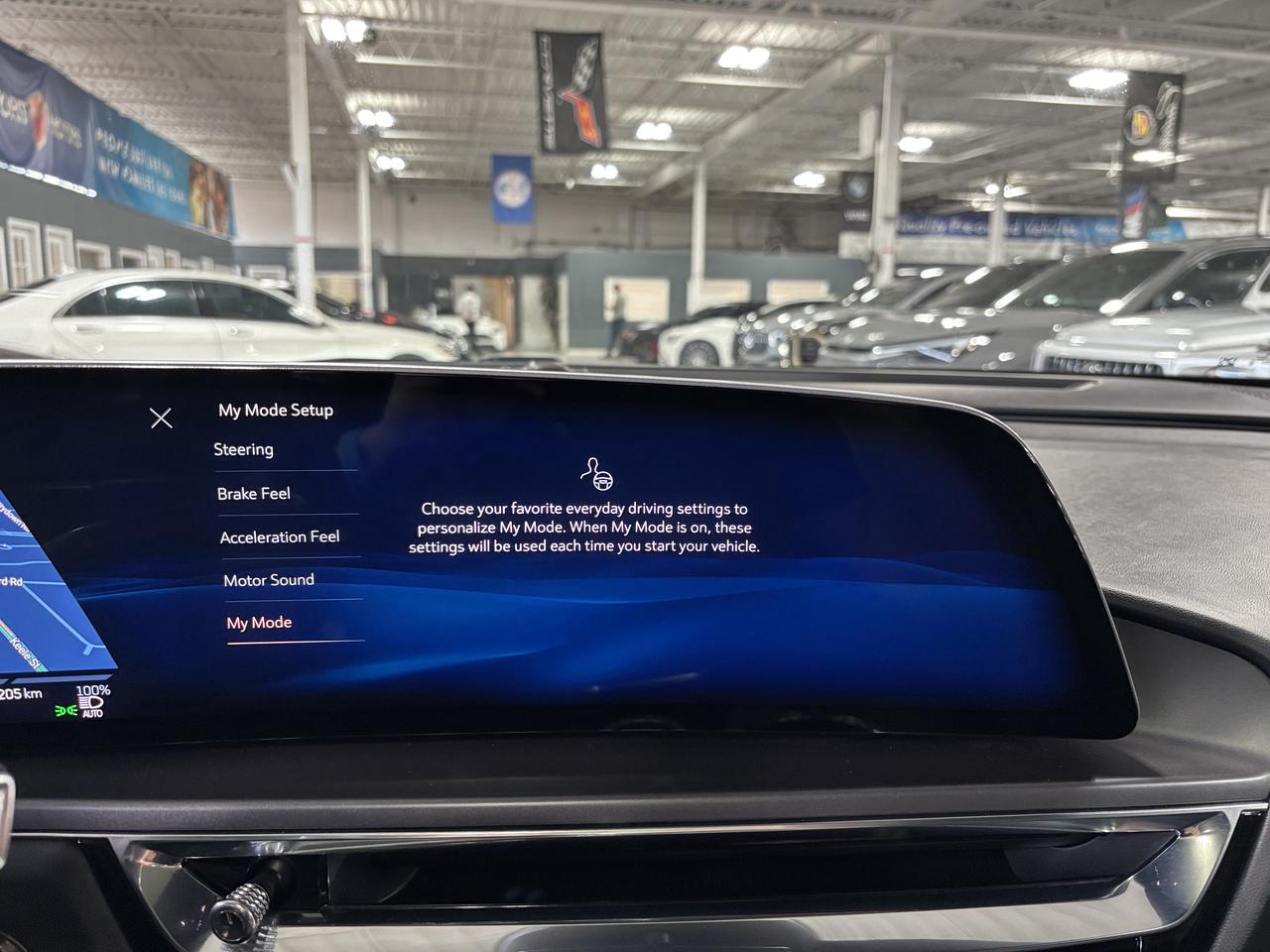 2024 Cadillac LYRIQ Tech|450E|1SA|RWD|CLUSTERNAV|EMERALDLAKE|PANOROOF| Photo