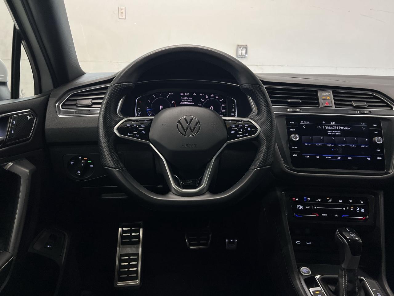 2023 Volkswagen Tiguan HIGHLINE AWD |RLINE |LEATHER | PANO ROOF | 360 CAM Photo