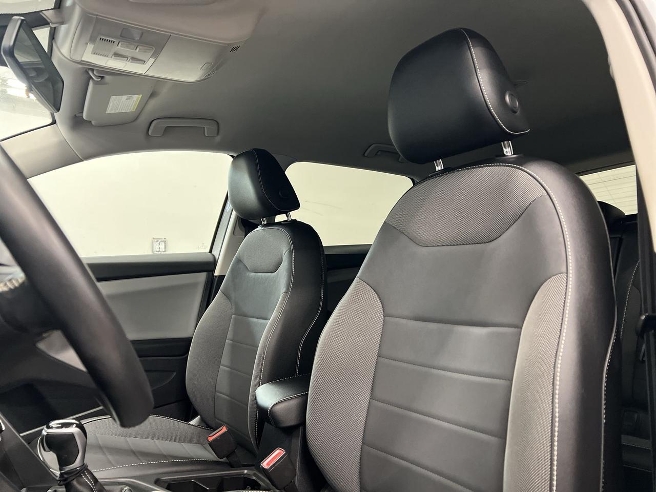 2022 Volkswagen Taos COMFORTLINE AWD | HTD LEATHER | CARPLAY | ALLOYS Photo