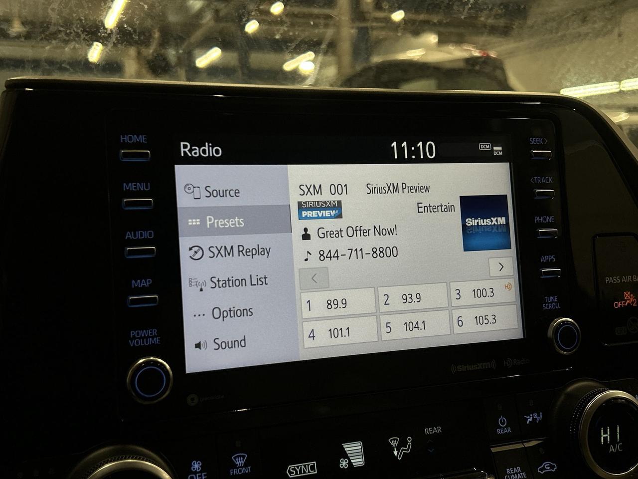 2020 Toyota Highlander XLE AWD | LOW KMS | 8-PASS | HTD LEATHER | SUNROOF Photo