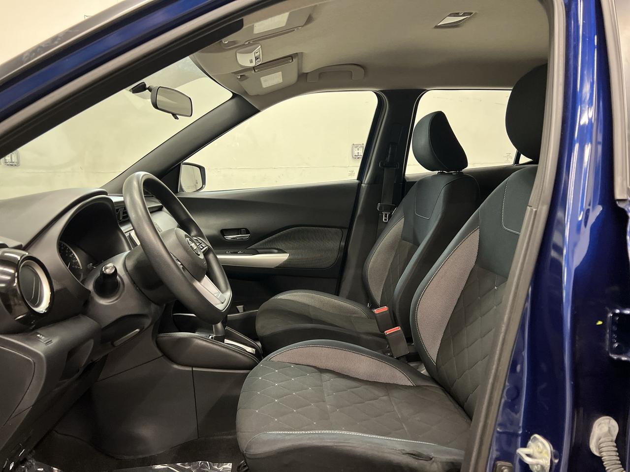 2018 Nissan Kicks SV | LOW KMS! | HTD SEATS | CARPLAY | ALLOYS | A/C Photo