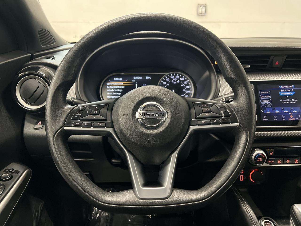 2018 Nissan Kicks SV | LOW KMS! | HTD SEATS | CARPLAY | ALLOYS | A/C Photo