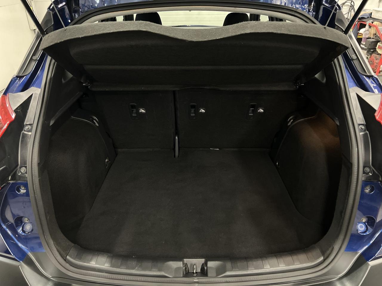 2018 Nissan Kicks SV | LOW KMS! | HTD SEATS | CARPLAY | ALLOYS | A/C Photo