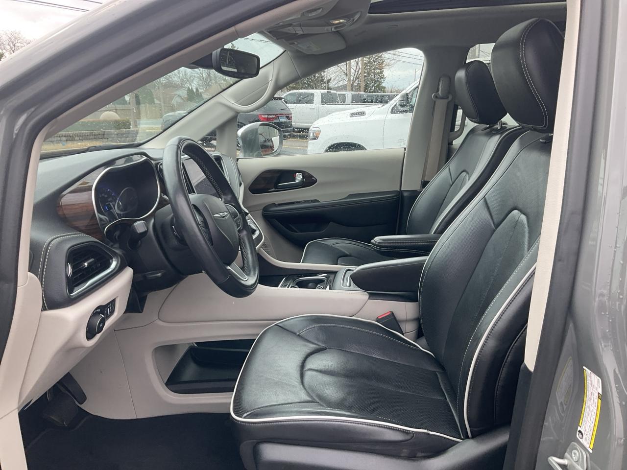 2022 Chrysler Pacifica  Photo