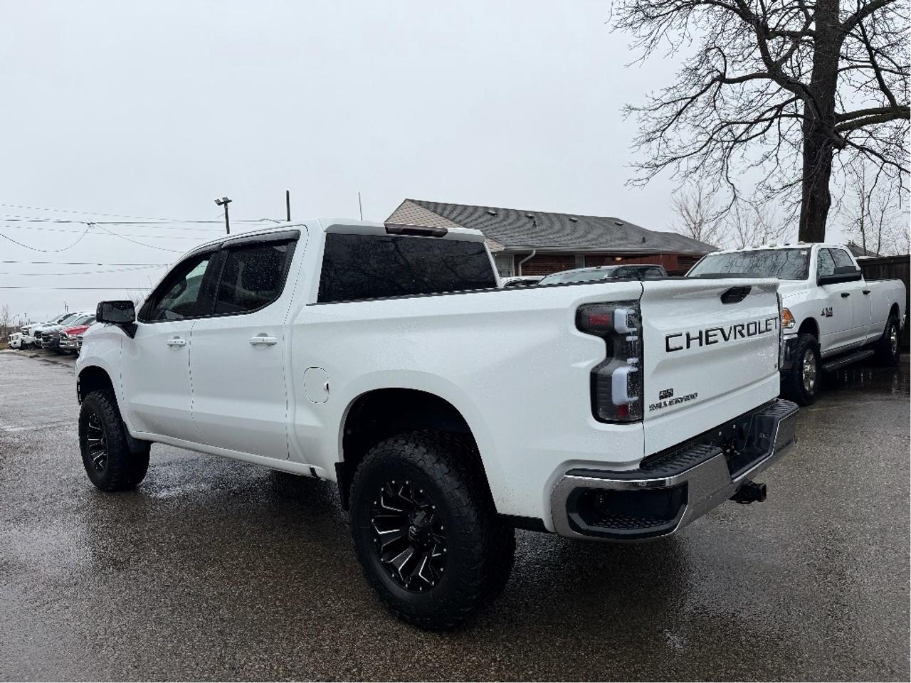 2019 Chevrolet Silverado 1500 LT Photo4