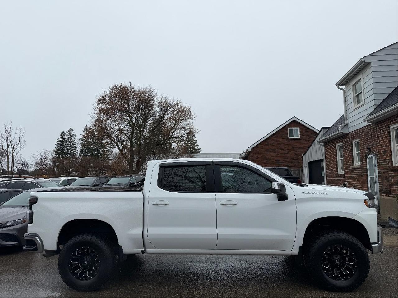 2019 Chevrolet Silverado 1500 LT Photo