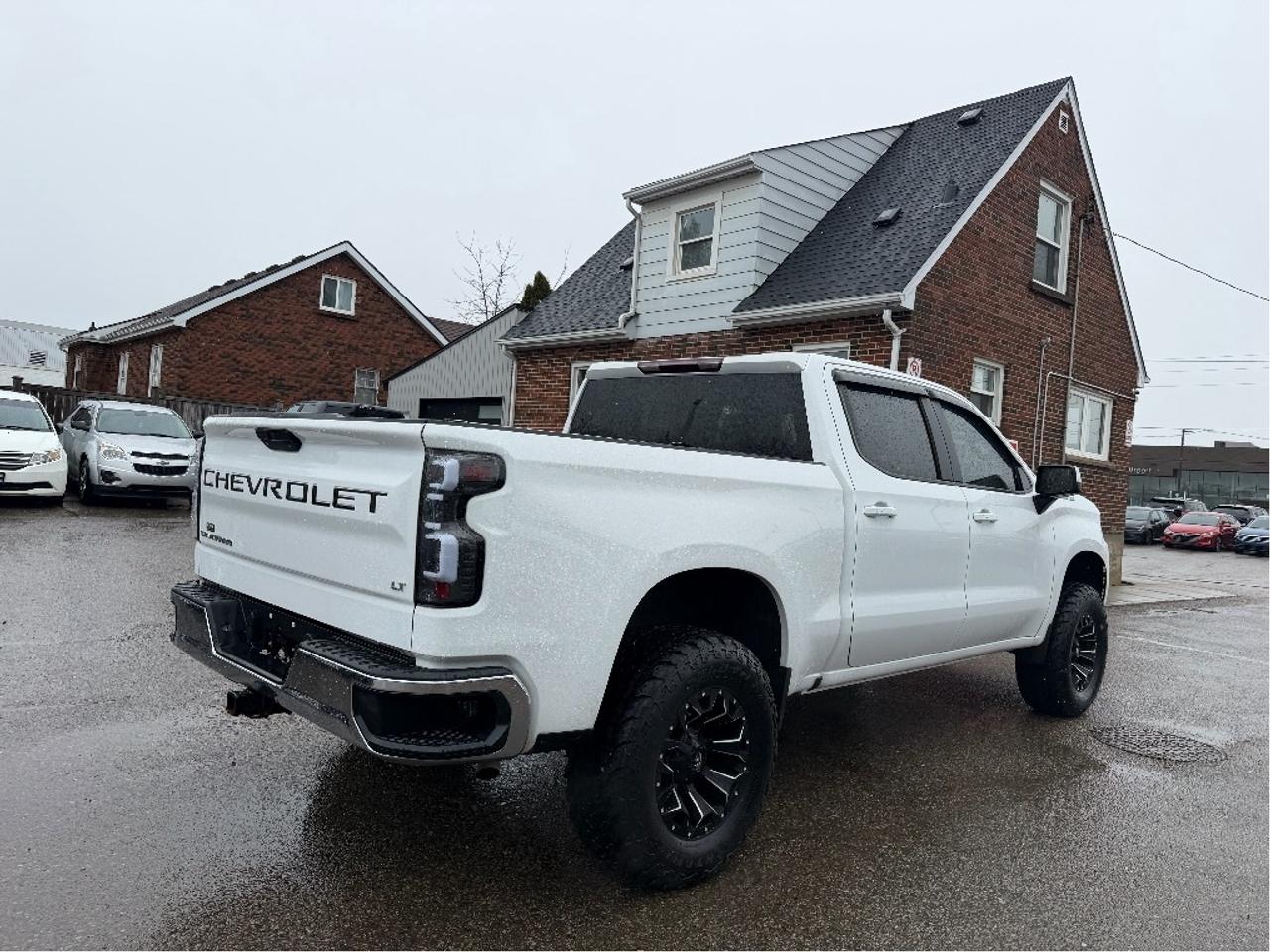 2019 Chevrolet Silverado 1500 LT. Clean carfax! Lifted Photo