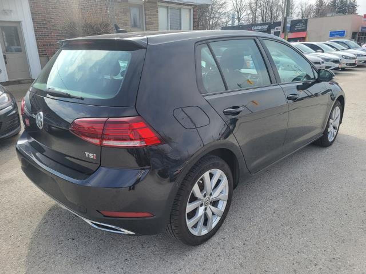 2018 Volkswagen Golf Highline Photo2