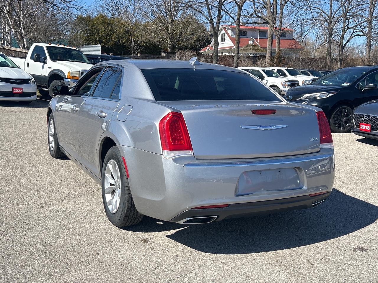 2018 Chrysler 300 TOURING, HEATED LEATHER, 3.6L, REMOTE START! - Photo #7