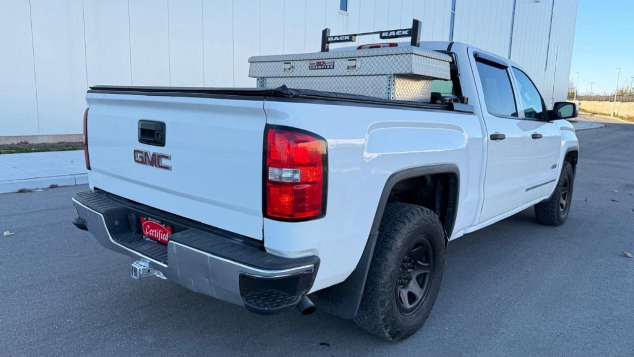 2015 GMC Sierra 1500 Base 4x2 Crew Cab 5.75 ft. box 143.5 in. WB Automatic Photo