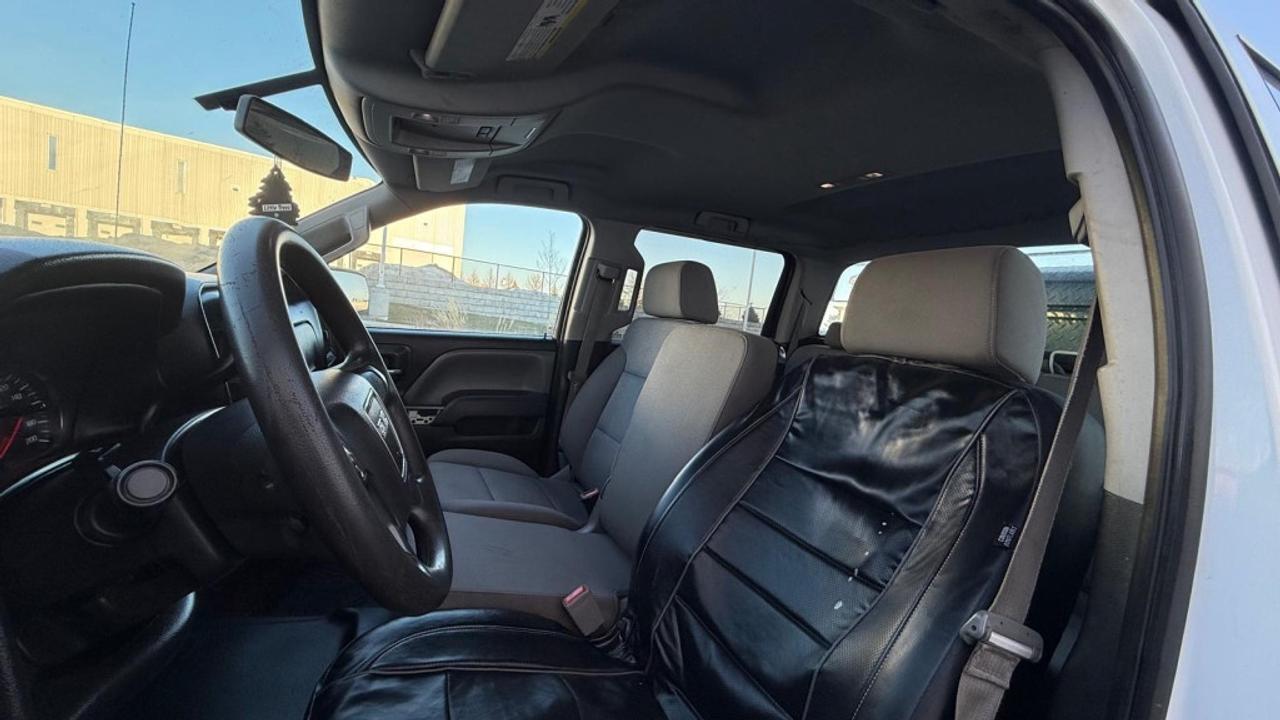 2015 GMC Sierra 1500 Base 4x2 Crew Cab 5.75 ft. box 143.5 in. WB Automatic Photo