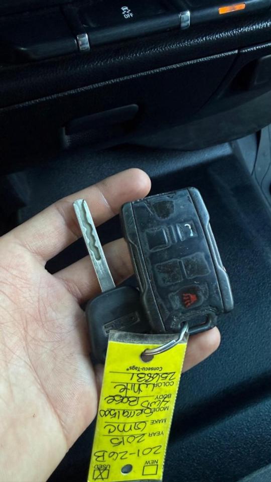 2015 GMC Sierra 1500 Base 4x2 Crew Cab 5.75 ft. box 143.5 in. WB Automatic Photo