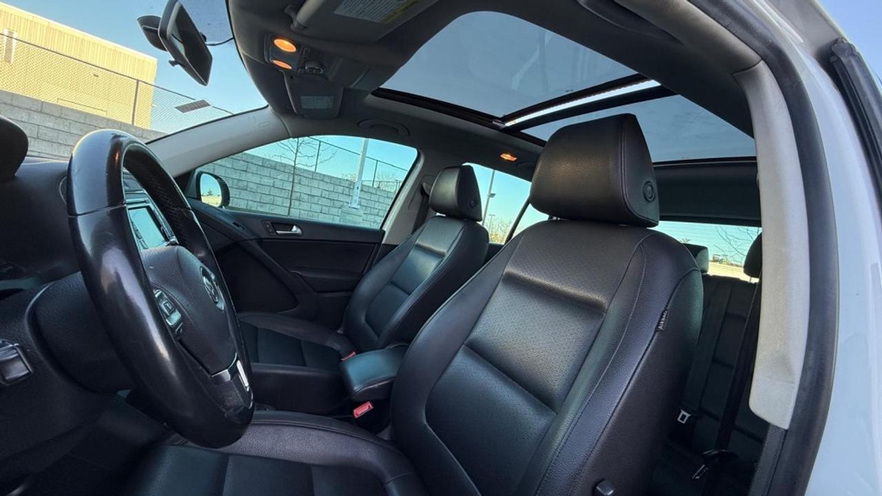 2014 Volkswagen Tiguan Auto, FWD, 2.0L 4cyl, Gas Photo