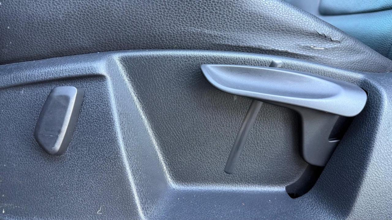 2014 Volkswagen Tiguan Auto, FWD, 2.0L 4cyl, Gas Photo