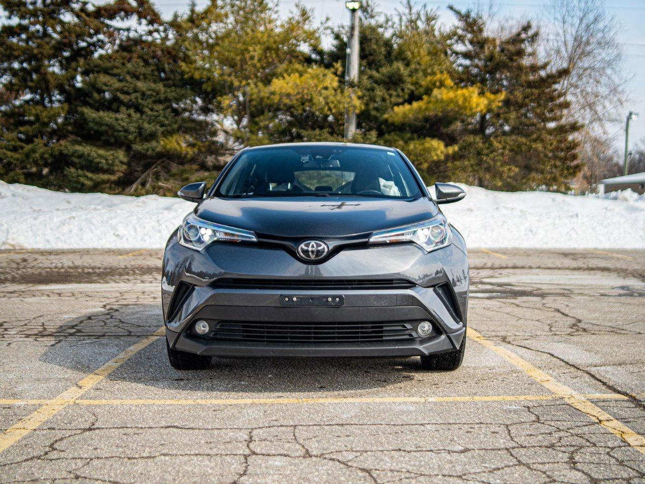 2018 Toyota C-HR XLE Premium Photo