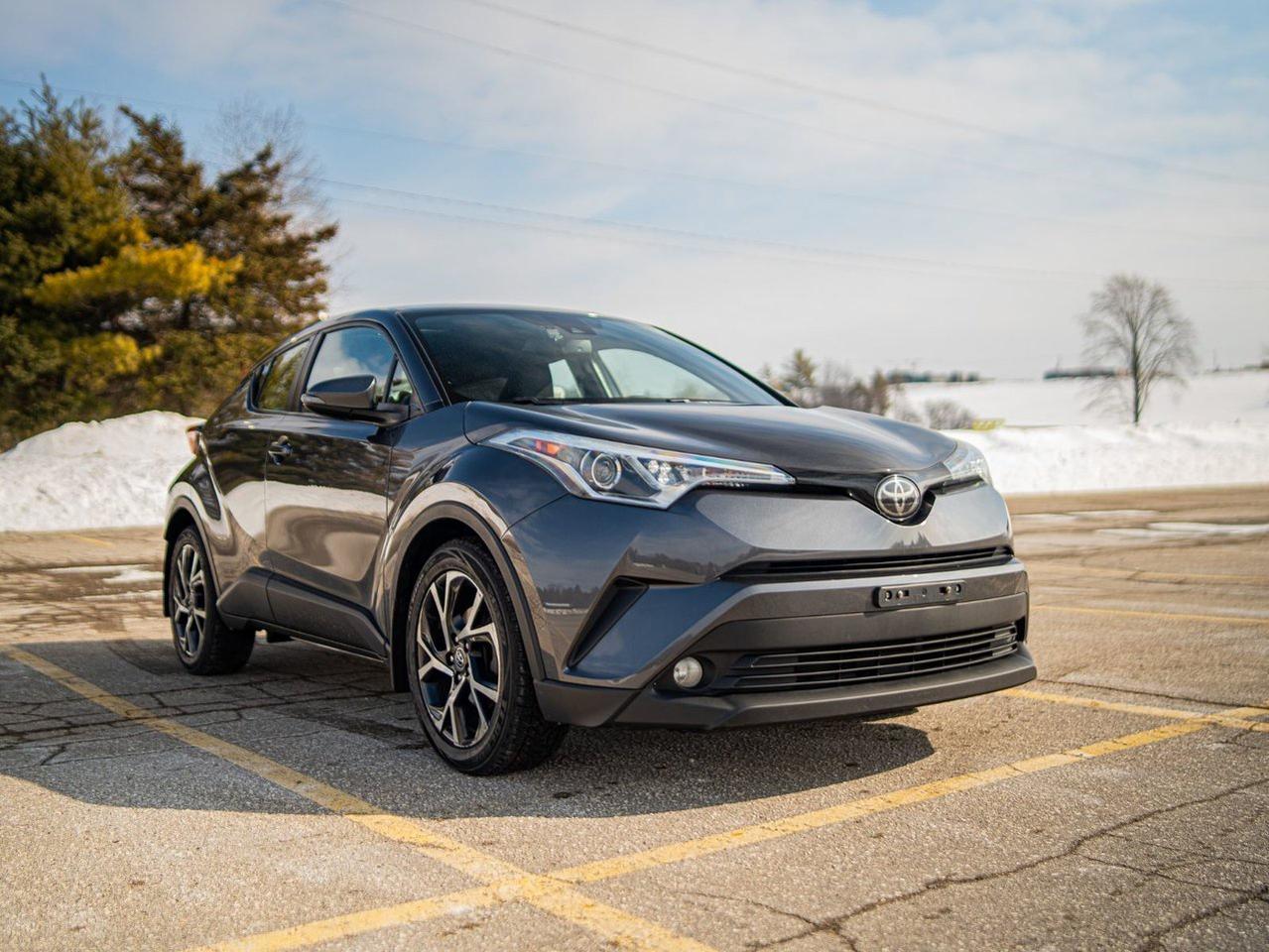 2018 Toyota C-HR XLE Premium Photo