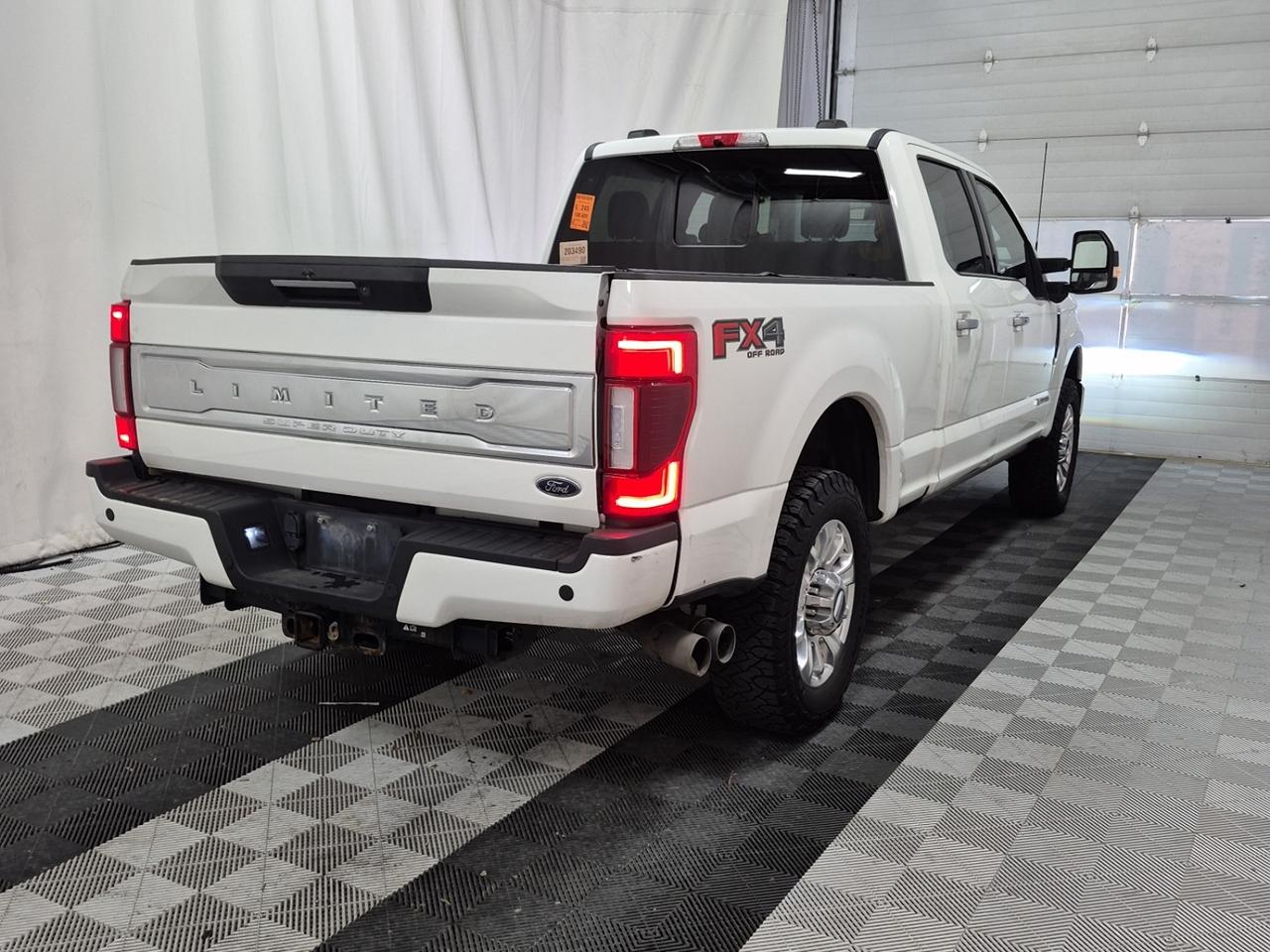2022 Ford F-350 Super Duty SRW Limited Photo4