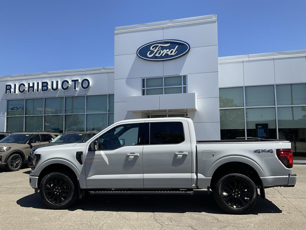 2026 Ford F-150 XLT Photo3