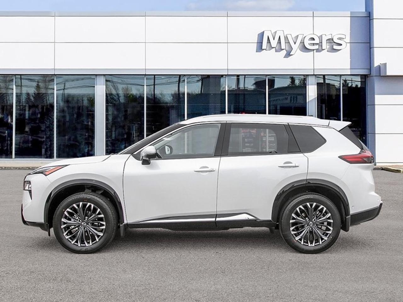 2026 Nissan Rogue Platinum  - Leather Seats Photo2