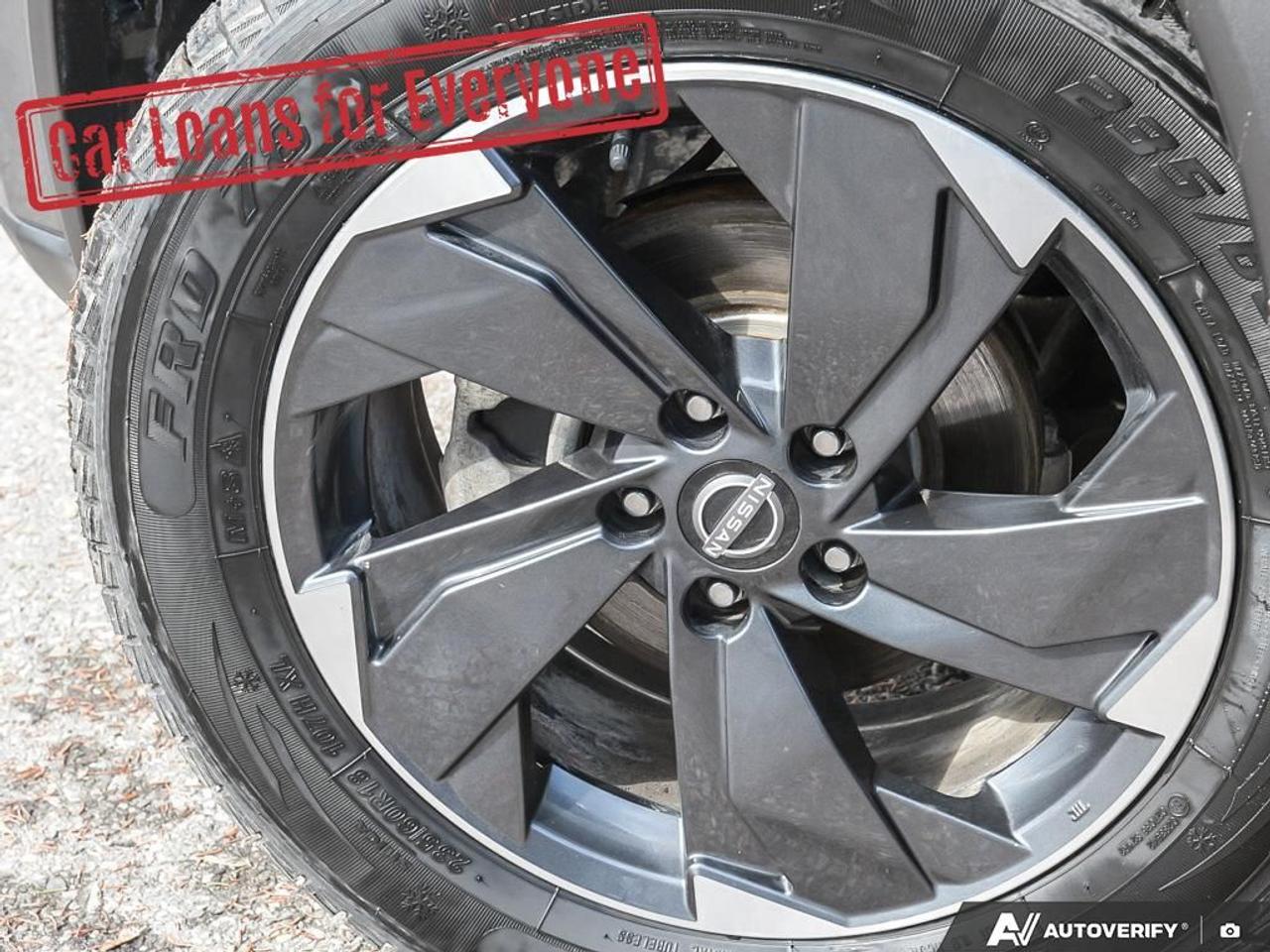 2024 Nissan Rogue SV MOONROOF