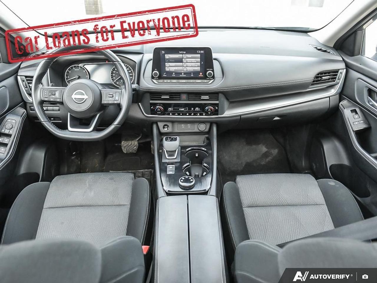 2024 Nissan Rogue SV MOONROOF