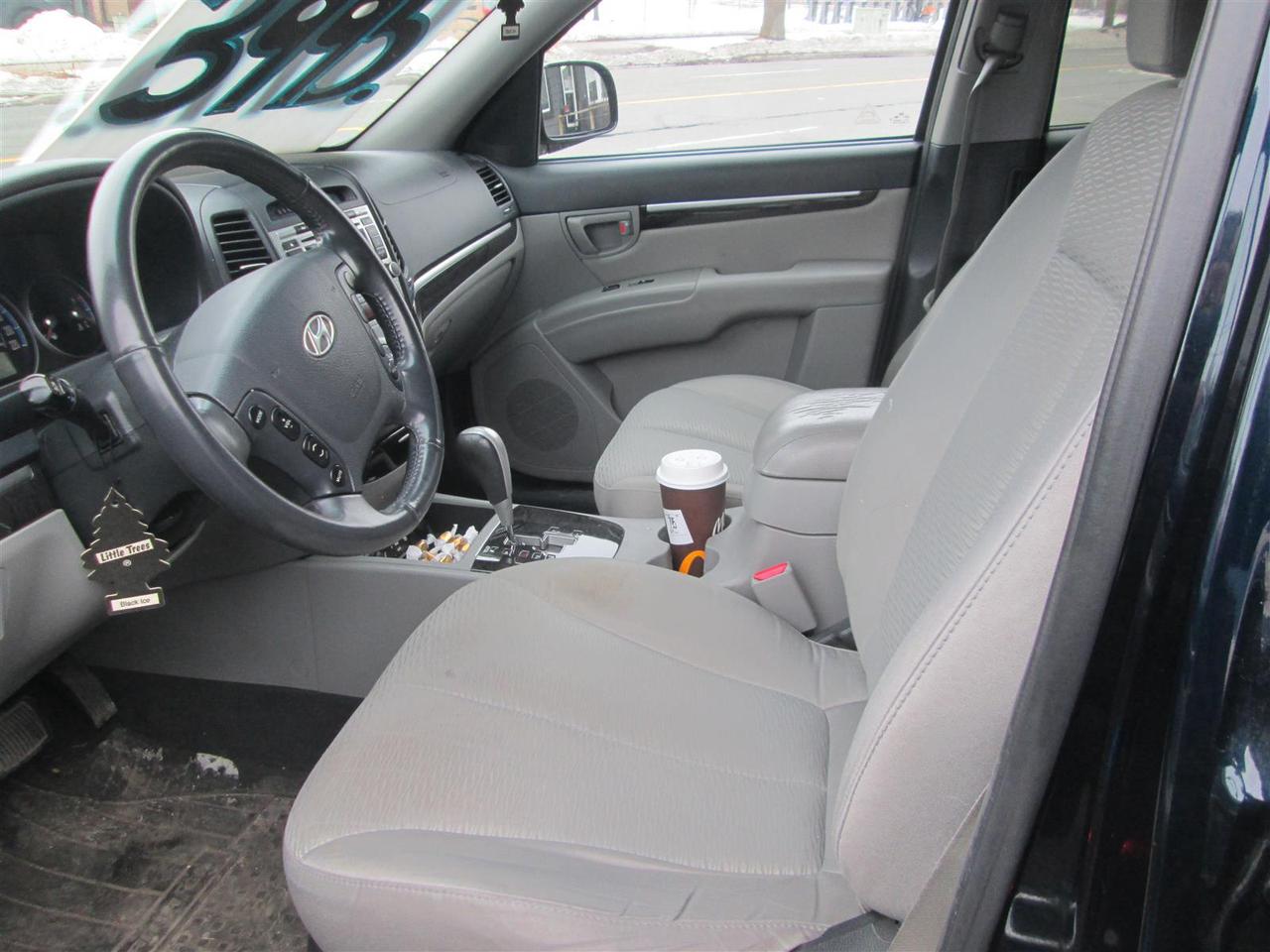 2009 Hyundai Santa Fe GLS Photo