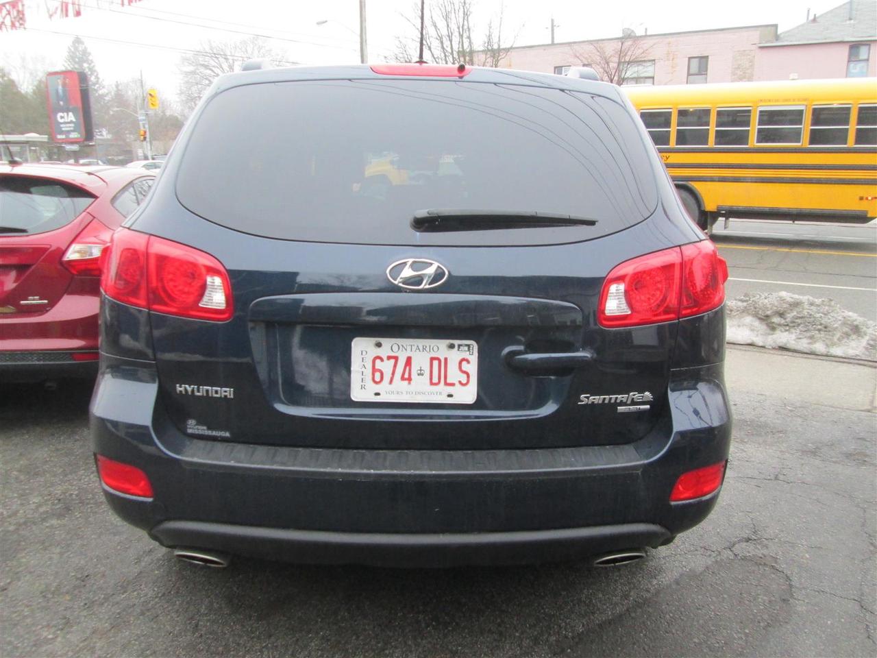 2009 Hyundai Santa Fe GLS Photo